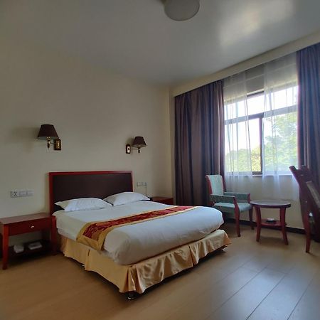 Soluxe Club International Hotel Найроби Екстериор снимка