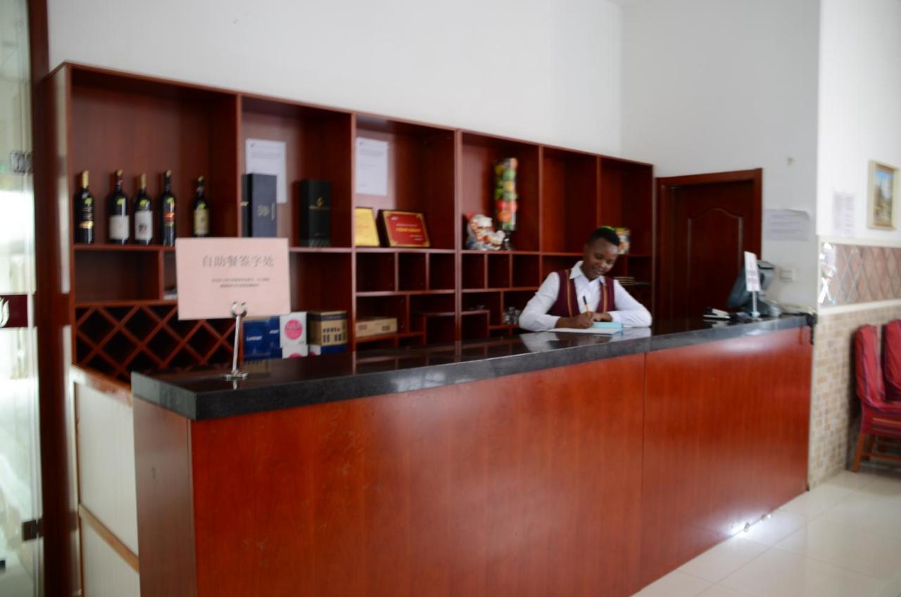 Soluxe Club International Hotel Найроби Екстериор снимка